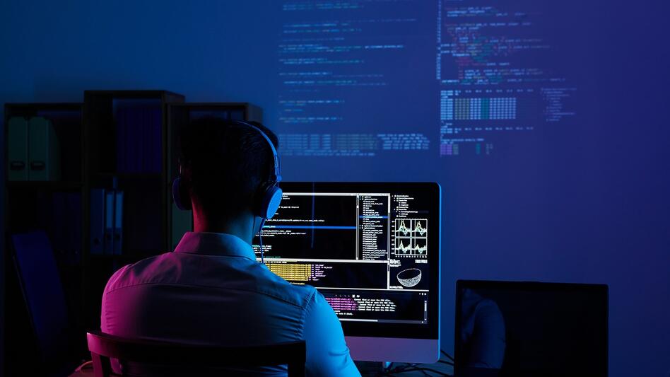 Forbes France: «Η Ελλάδα επενδύει στην τεχνολογία για την επανεκκίνηση της οικονομίας της»