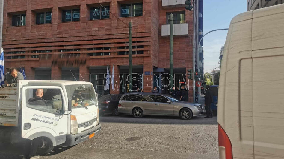 Νεκρός άνδρας μετά από πτώση από μπαλκόνι ξενοδοχείου στο κέντρο της Αθήνας