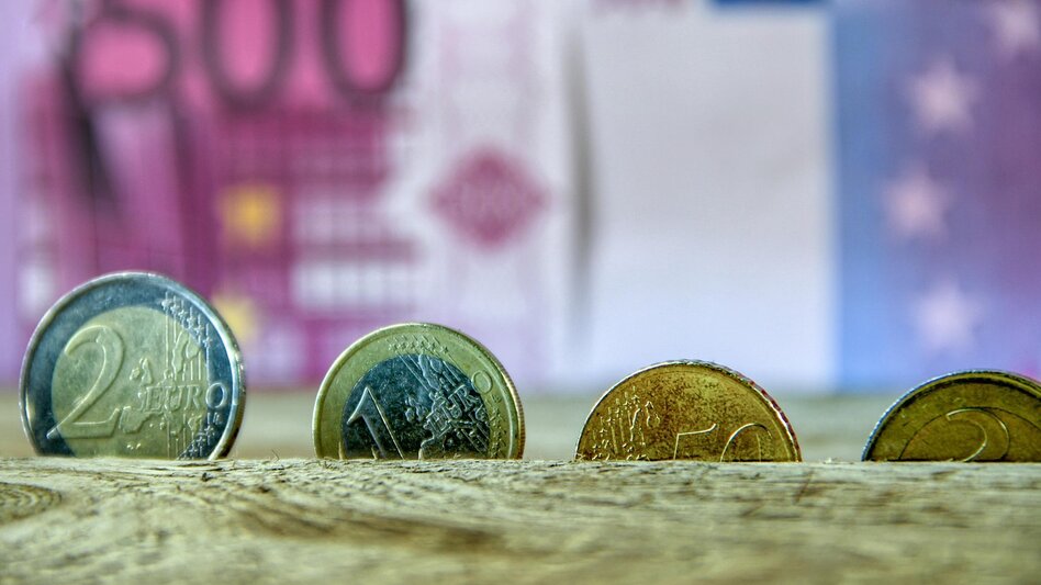 Αυτά είναι τα νέα μόνιμα μέτρα για την ενίσχυση των εισοδημάτων