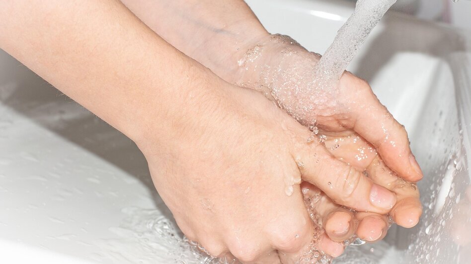 Χέρια και υγεία: Τα σημάδια που μπορεί να αποκαλύπτουν υποκείμενη πάθηση