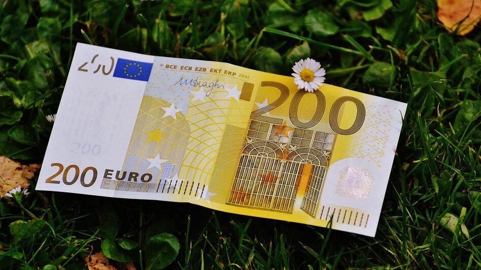 Να εξασφαλιστεί ότι οι αγρότες με τις πληρωμές μέσω ΑΑΔΕ δεν θα κινδυνεύουν από κατασχέσεις των επιδοτήσεών τους