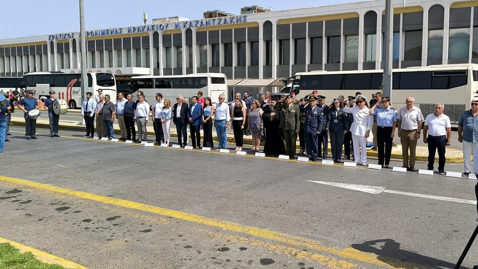 Με λαμπρότητα, και φέτος, οι εκδηλώσεις για το μεγάλο Σαμποτάζ στο αεροδρόμιο Ηρακλείου
