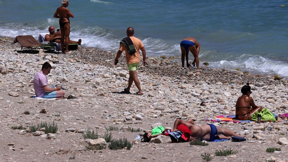 Η πλήρης αντίθεση το Σάββατο - Στη Βόρεια Ελλάδα καταιγίδες, ενώ στην Κρήτη ήλιος