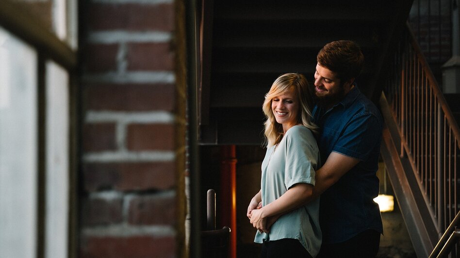 Γλώσσα του σώματος: Τα 7 σημάδια που μαρτυρούν ότι κάποιος σας λέει ψέματα κατάμουτρα