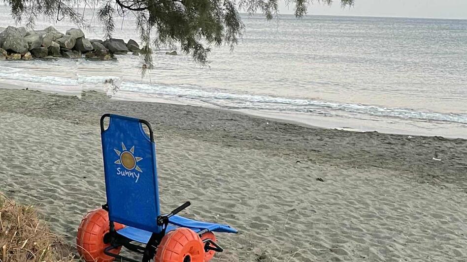 Ιεράπετρα: Εξαφανίστηκε το ειδικό αμαξίδιο ΑμεΑ από την παραλία - Έκκληση του Δήμου για πληροφορίες