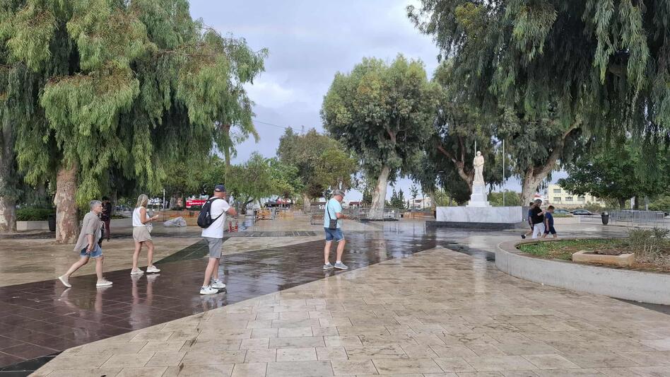 Καιρός: Βροχές και καταιγίδες σε όλη τη χώρα – Μικρή πτώση της θερμοκρασίας