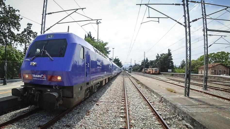 Αμαξοστοιχία ακινητοποιήθηκε στον Ασπρόπυργο, λόγω τεχνικού προβλήματος