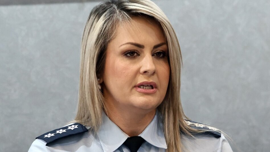 Δημογλίδου: «Είναι δυνατόν να επιτρέψουμε έξοδο από εθνικές οδούς που έχουν εμπόδια;»