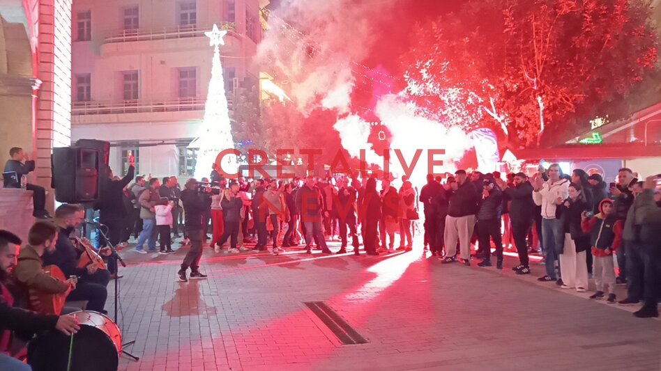 Το Ηράκλειο γιορτάζει για τα 100 χρόνια του ΟΦΗ: Έγινε... «Γεντί Κουλέ» η Λότζια (φωτογραφίες & video)