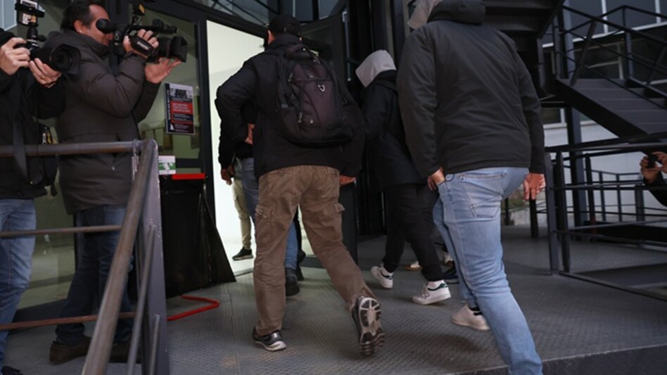 ΟΠΕΚΕΠΕ: Ελεύθερες με συνολική εγγύηση 300.000 ευρώ σύζυγος και αδερφή του 47χρονου αγροτοσυνδικαλιστή