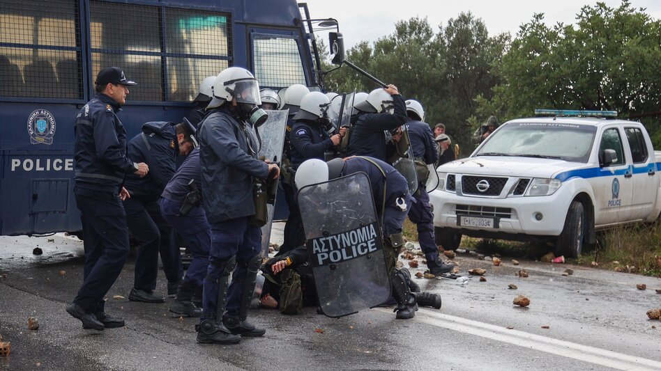 Κρήτη: στο νοσοκομείο από πέτρα στο πρόσωπο ο διοικητής του ΤΑΕ Χανίων 