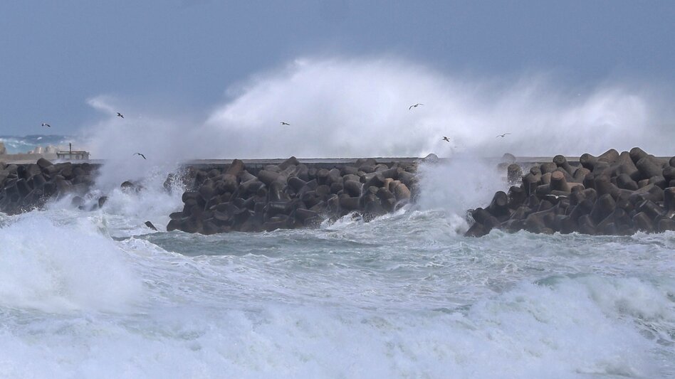 Η κακοκαιρία Erminio φέρνει καταιγίδες και χαλάζι στην Κρήτη - Δείτε χάρτες του meteo