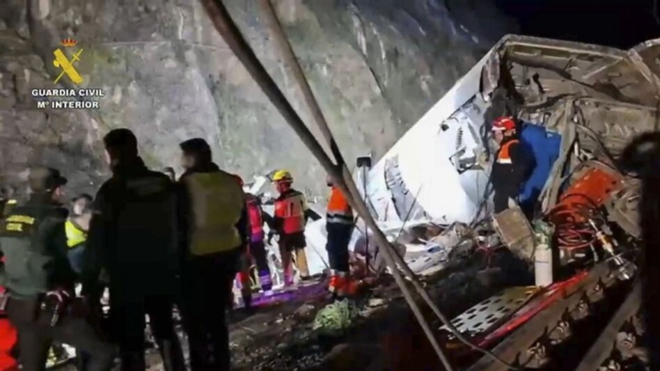 Σιδηροδρομικό δυστύχημα στην Ισπανία: Ο αριθμός των θυμάτων "δεν είναι οριστικός"