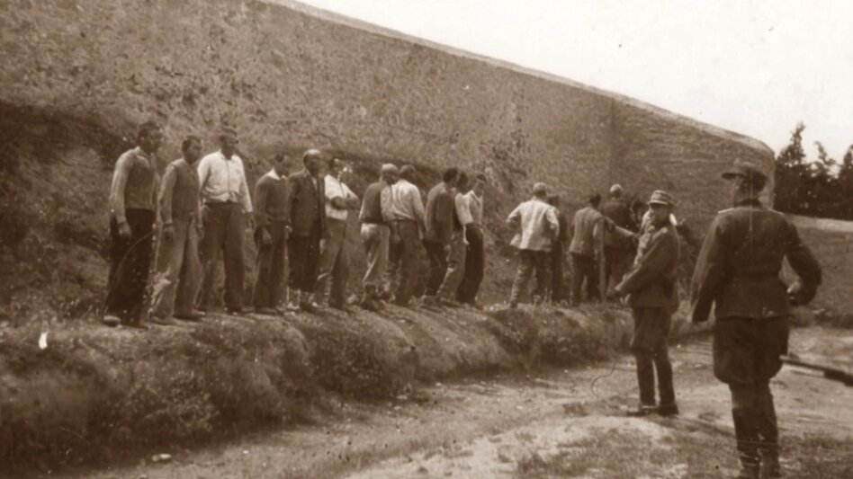 Στη Γάνδη για τις φωτογραφίες των «200» της Καισαριανής εμπειρογνώμονες του Υπουργείου Πολιτισμού