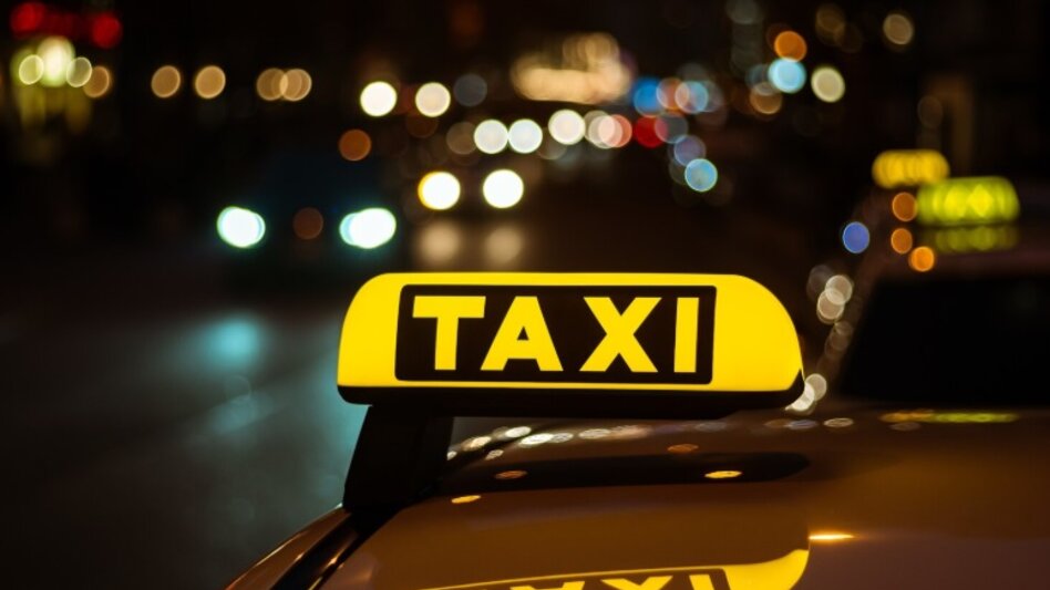 Τριήμερο «χειρόφρενο» από αύριο για τα ταξί στην Αττική