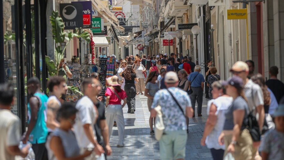 Τουρισμός: Κρατήσεις στο... παρά πέντε - Αύξηση αφίξεων 8,5% στην Κρήτη