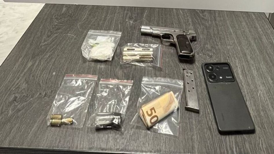 Σύλληψη 32χρονου στα Χανιά για ναρκωτικά και όπλα