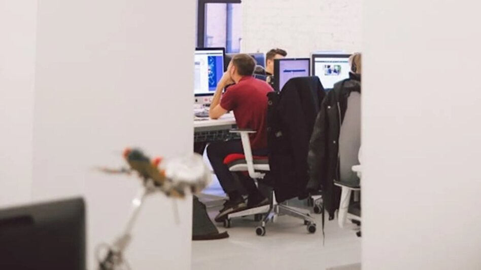 Κατώτατος μισθός τριών ταχυτήτων ανάλογα με την ηλικία – Παραδείγματα