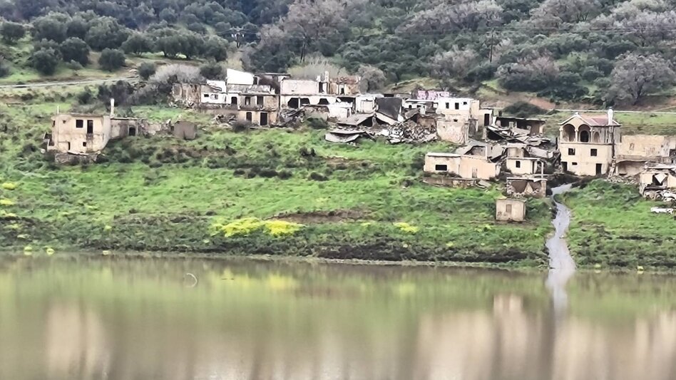 Ανεβαίνει η στάθμη στον Αποσελέμη - Στα 8,5 εκατ. κυβικά το φράγμα (video)