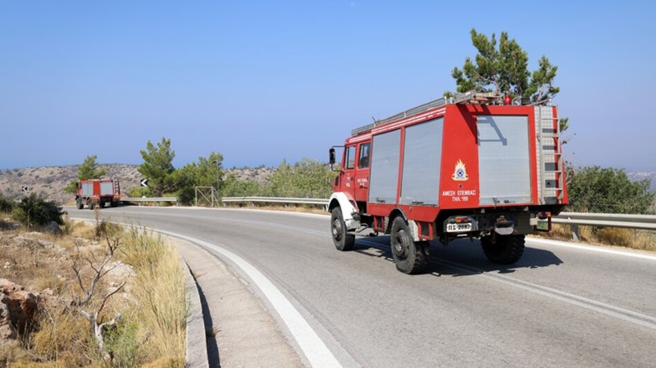 Φωτιά στη Φοινικιά, μεγάλη κινητοποίηση από την Πυροσβεστική
