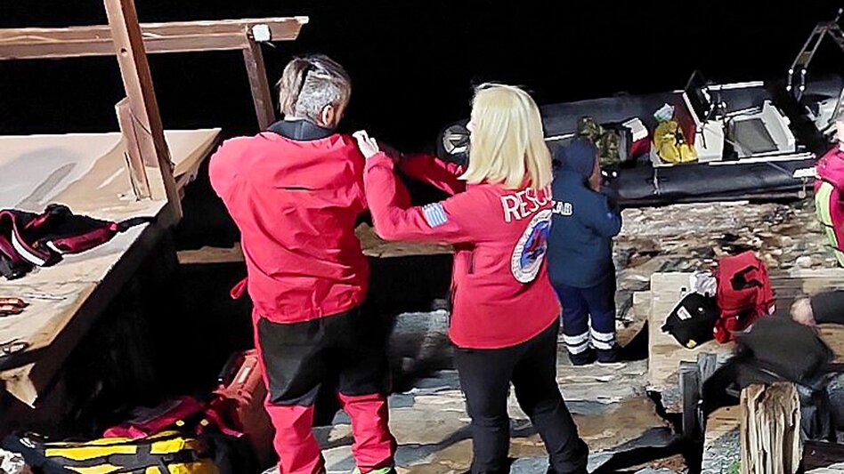 Βουλιαγμένη: «Είχαμε ορατότητα ένα μέτρο, είπαμε ότι πρέπει να βγει»: Πώς έγινε η επιχείρηση για την ανάσυρση του δύτη