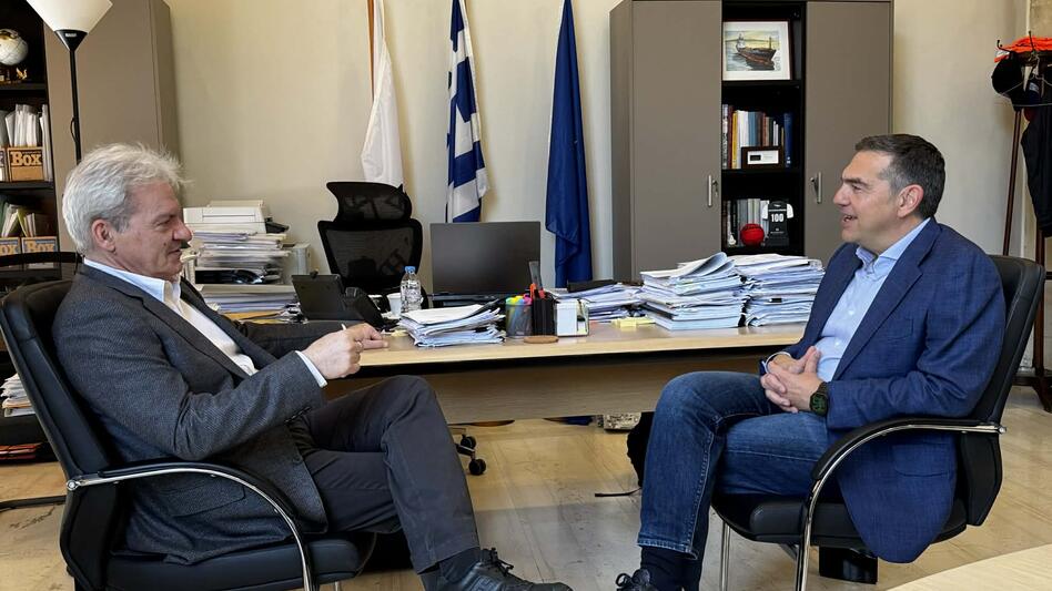 Στον δήμαρχο Ηρακλείου ο πρώην πρωθυπουργός Αλέξης Τσίπρας