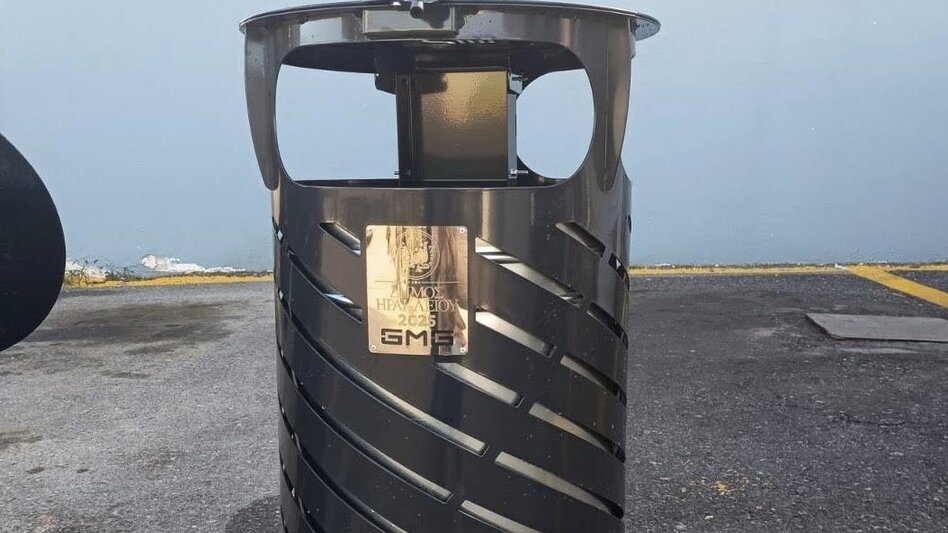 Απορριματοδέκτες: πήραν 100 και σκουριάζουν στη μάντρα του δήμου Ηρακλείου!