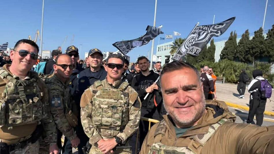 Όταν η χαρά ενώνει: μία τεράστια αγκαλιά για τον ΟΦΗ το λιμάνι του Ηρακλείου