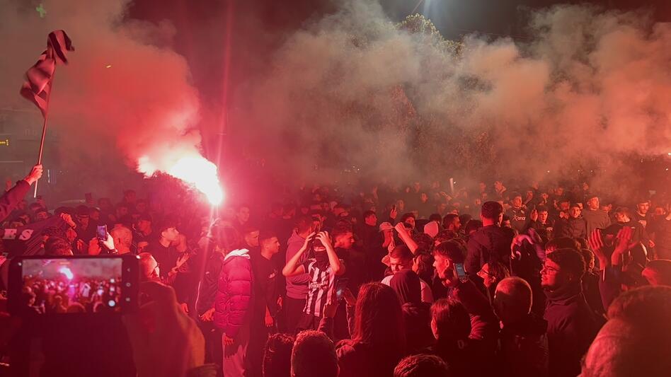 Η νύχτα έγινε μέρα στο Ηράκλειο: Ατελείωτο γλέντι για τον Κυπελλούχο ΟΦΗ! 