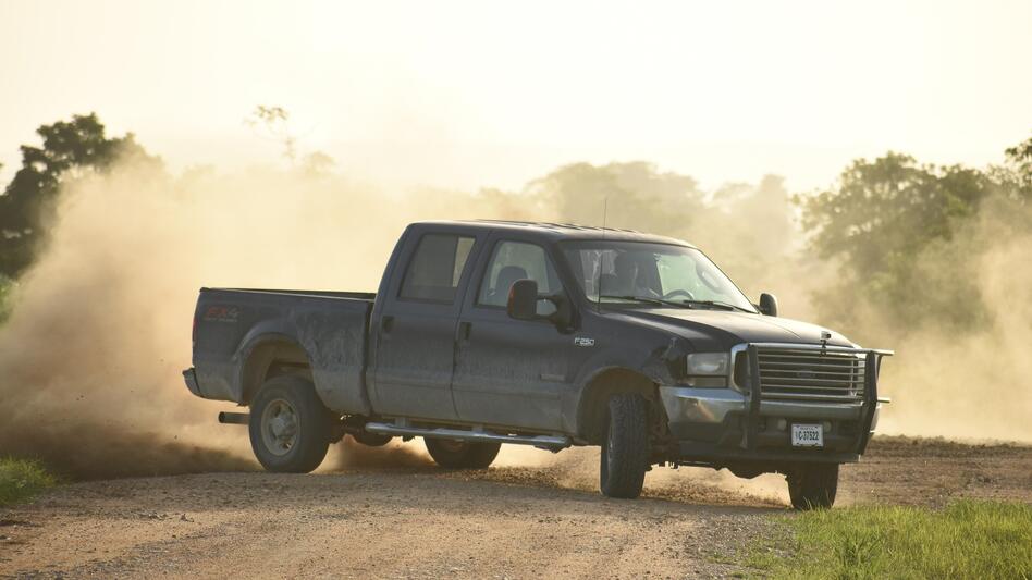 Άγιος Νικόλαος: τα μπαντιλίκια με το 4χ4 έξω από το σχολείο …πληρώνονται