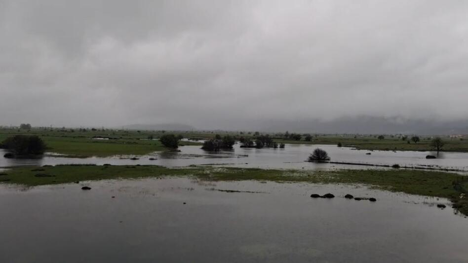 Ανάσα για την Κρήτη οι βροχές του Απριλίου - Ανεβαίνει η στάθμη στον Αποσελέμη (βίντεο)