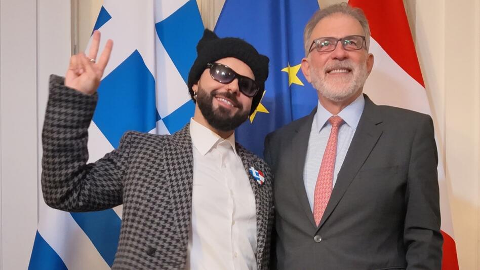 Ο πρέσβης της Ελλάδας στην Αυστρία συνάντησε τον Ακύλα και την ελληνική αποστολή της Eurovision
