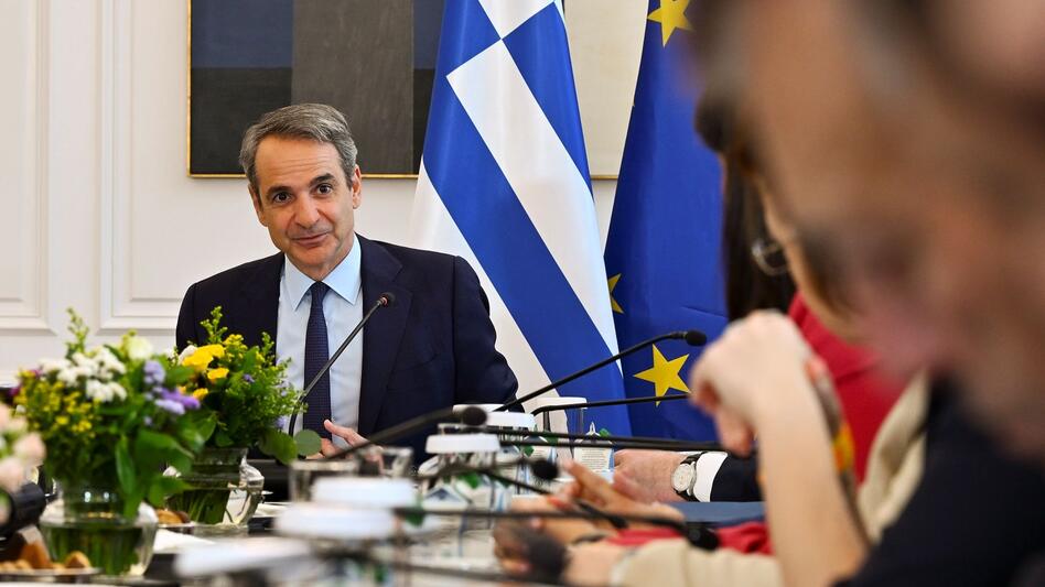 Μητσοτάκης στο Υπουργικό: Παρατείνεται και τον Ιούνιο η επιδότηση στο diesel, πολιτική Βαβέλ τα νέα κόμματα – Όλη η εισήγηση πριν από λίγο