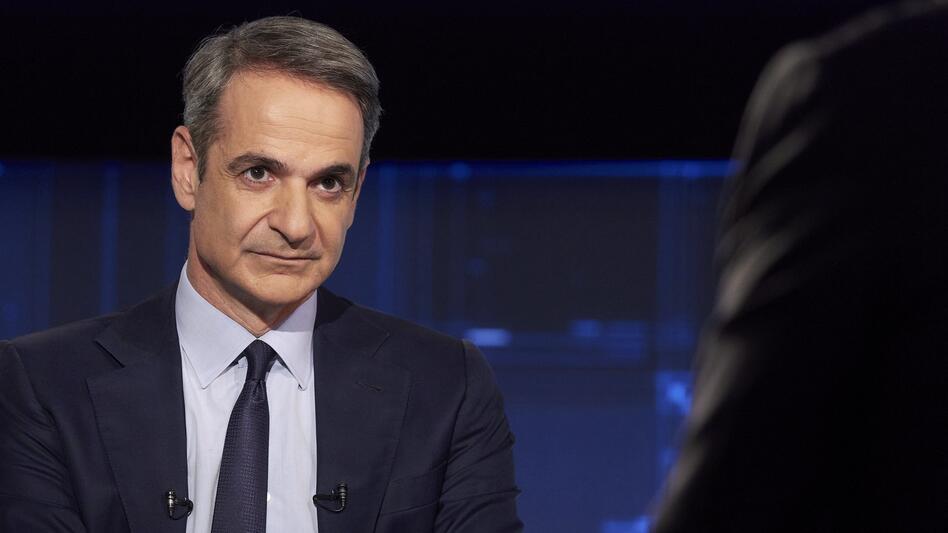 Μητσοτάκης Live: «Θέλετε να κληρονομήσετε χρέη στα παιδιά σας; Εμείς, όχι»