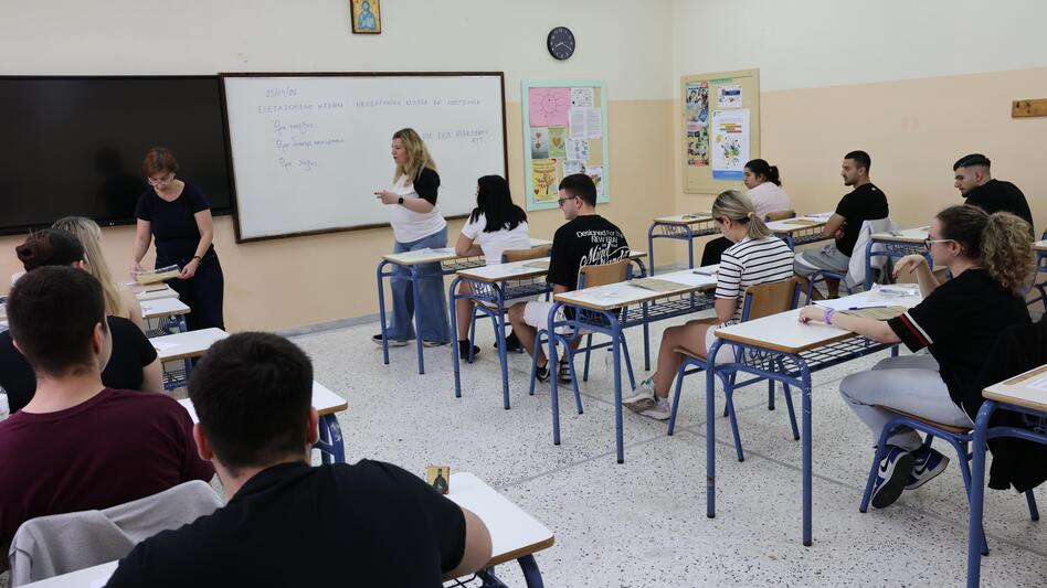 Πανελλήνιες 2026: Δείτε θέματα, λύσεις και απαντήσεις στα μαθήματα Προσανατολισμού των ΓΕΛ