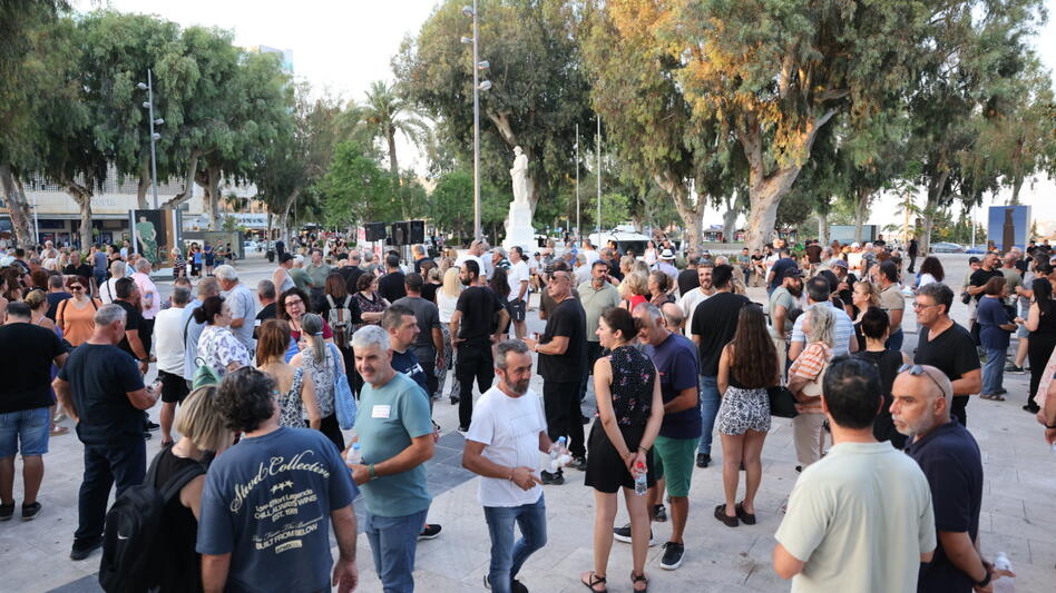 Ηράκλειο: Ξανά στους δρόμους οι κάτοικοι κατά της δομής στους Αθανάτους