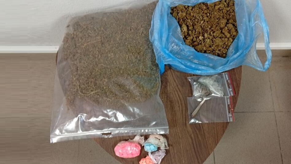 Ημαθία: Κατασχέθηκαν 100 δισκία ecstasy και πάνω από 900 γραμμάρια κάνναβης