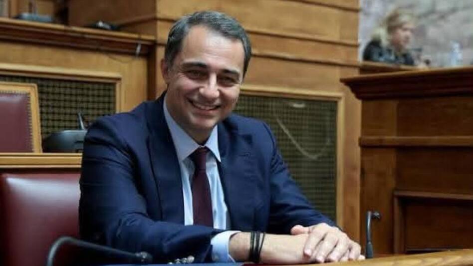 ΟΠΕΚΕΠΕ: Καταρρίπτεται το αφήγημα περί μιας “δήθεν εγκληματικής ομάδας”, σχολιάζει ο Μάξιμος Σενετάκης