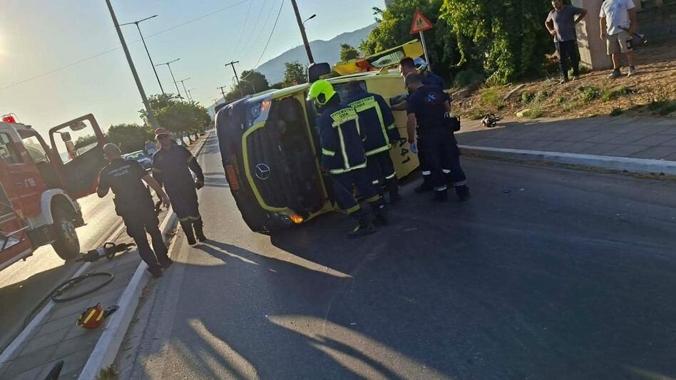 Τροχαίο με ασθενοφόρο στα Χανιά: Οι συγκλονιστικές λεπτομέρειες, το βίντεο ντοκουμέντο και η έκκληση