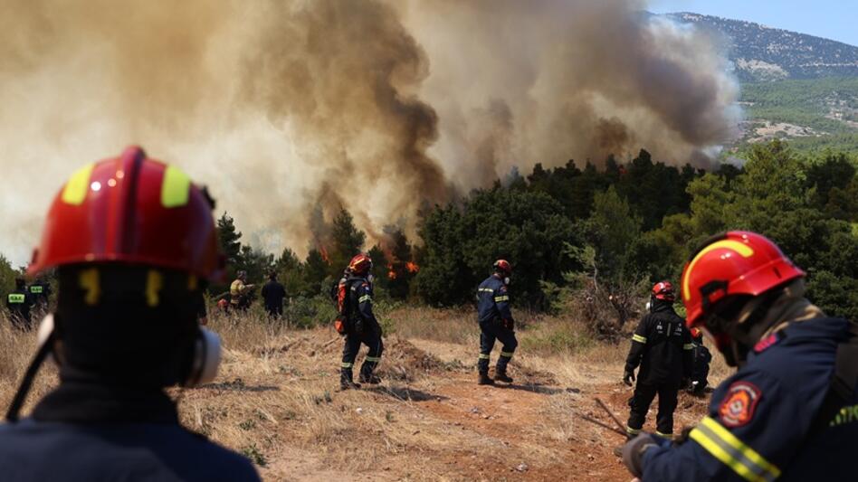 Πυροσβέστες στα όρια: Νεκροί, τραυματίες, λιποθυμίες... Αλλά το επάγγελμα ακόμα δεν είναι "επικίνδυνο" 