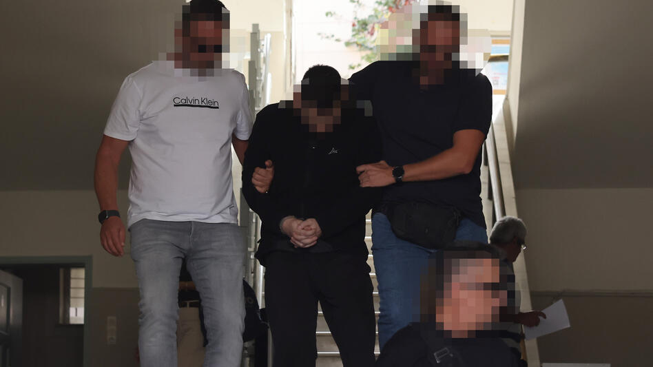 Ηράκλειο: Στην φυλακή ο 40χρονος - Τι υποστήριξε για τις φοιτήτριες και το υλικό σεξουαλικής κακοποίησης παιδιών - Βίντεο