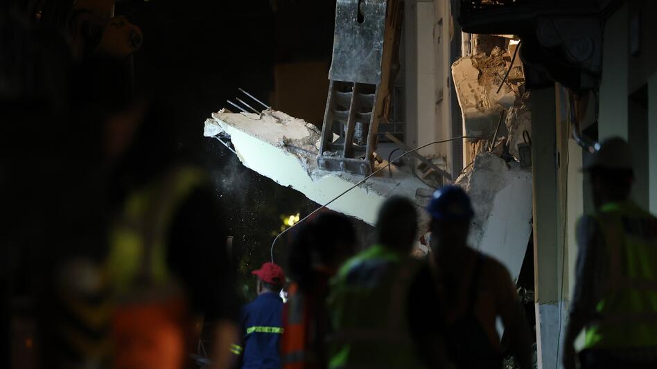 Έκρηξη στην Πλάκα: Νεκρή εντοπίστηκε μια γυναίκα 