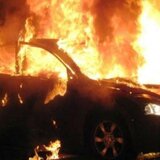 «Λαμπάδιασε» αυτοκίνητο τα ξημερώματα της Μ. Πέμπτης στη Φορτέτσα