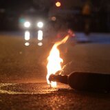 Αυτοσχέδιες μολότοφ από ανήλικους έξω από εκκλησία - Κραυγή αγωνίας των κατοίκων!