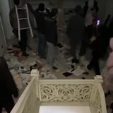 Συρία: Στην προεδρική κατοικία μπήκαν δεκάδες πολίτες