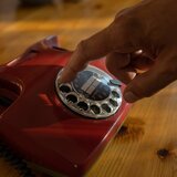 Η ηλικιωμένη αποδείχθηκε ... σούπερ γιαγιά! Δεν πείστηκε από την τηλεφωνική απάτη