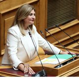 Η απουσία της Ευαγγελίας Λιακούλη από την Προανακριτική και η ανακοίνωση, με αιχμές, του ΠΑΣΟΚ