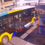 Κορωπί: Η στιγμή της επίθεσης σε επιβάτη λεωφορείου από τον 51χρονο που τραυμάτισε με κατσαβίδι και 3 αστυνομικούς