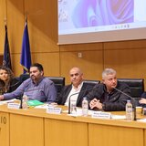 "Λουκάνικο, ρολό και απάκι από τον κρεοπώλη της γειτονιάς" - Πώς ψωνίζουν οι Ηρακλειώτες;