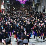 Πατρινό Καρναβάλι: Απογειώθηκε το κέφι στη νυχτερινή ποδαράτη παρέλαση - Φωτογραφίες